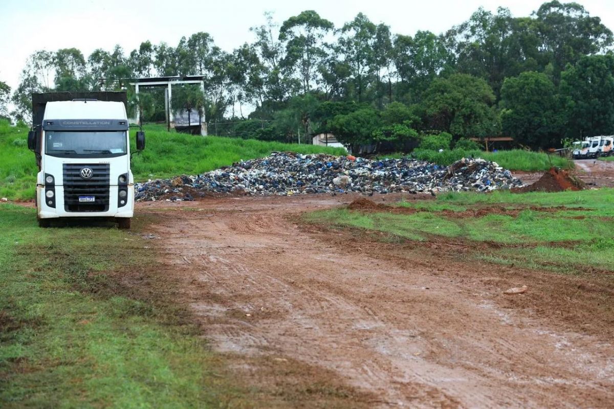 Polícia indicia Comurg por descarte irregular de lixo em central de transbordo